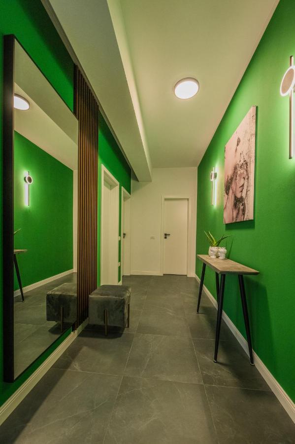 Themuseapartament Алба Юлия Екстериор снимка